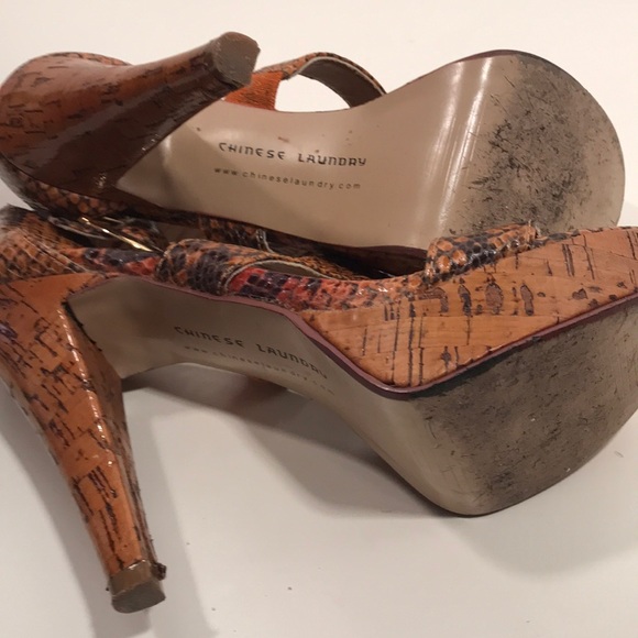 Chinese Laundry Snake Skin Print Heels Size 6.5 - Picture 8 of 8